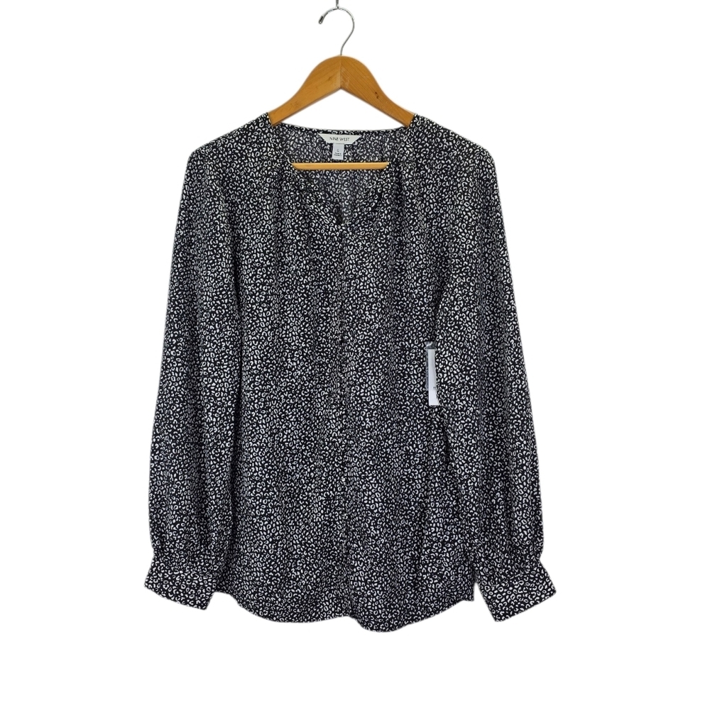 NWT Nine West Cheetah Print  Blouse V-Neck Long Sleeve Button Up Women Size L